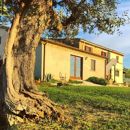 Lacrimarte Agroturismo Polverigi